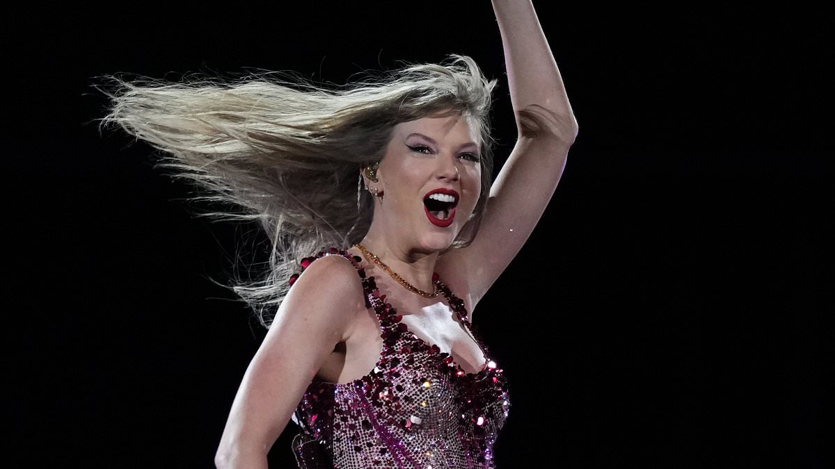 taylor-alert-–-taylor-swift-declares-‘i’m-falling-in-love’-as-she-takes-her-first-tango-in-argentina!-global-megastar-delights-70,000-fans-with-romantic-surprise-track-labyrinth-on-first-leg-of-international-eras-tour-(but-there’s-no-sign-of-travis-kelce-yet)