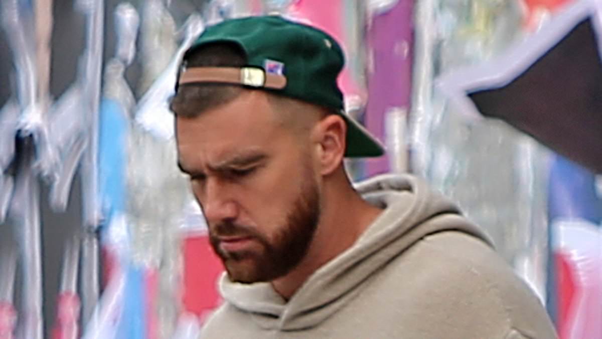 taylor-alert-–-exclusive:-travis-kelce-stops-for-mcdonald’s-before-leaving-argentina-on-private-jet,-hours-after-girlfriend-taylor-swift-was-seen-rushing-to-kiss-him-in-viral-embrace