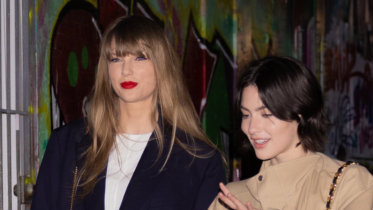 taylor-alert-–-taylor-swift-is-chic-in-white-dress-and-navy-coat-for-girls’-night-with-pal-gracie-abrams-in-nyc…-after-romantic-rendezvous-with-travis-kelce-on-argentina-tour-stop