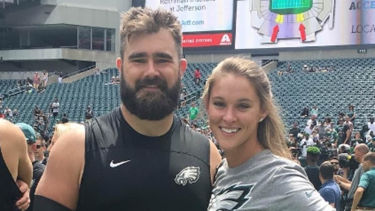 taylor-alert-–-jason-kelce’s-wife-kylie-shuts-down-suggestions-she-has-bad-blood-with-taylor-swift-as-she-sets-the-record-straight-on-headline-that-claimed-she-is-‘trying-to-avoid’-pop-star’s-spotlight