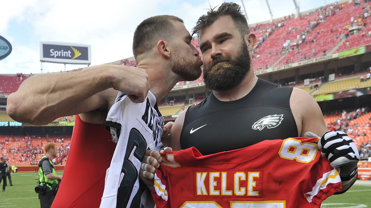 taylor-alert-–-super-bowl-rivals-to-superstardom…-how-travis-and-jason-kelce-took-over-2023:-from-a-whirlwind-taylor-swift-romance-and-sexiest-man-alive-nomination-–-to-scaling-new-heights-with-their-chart-topping-podcast