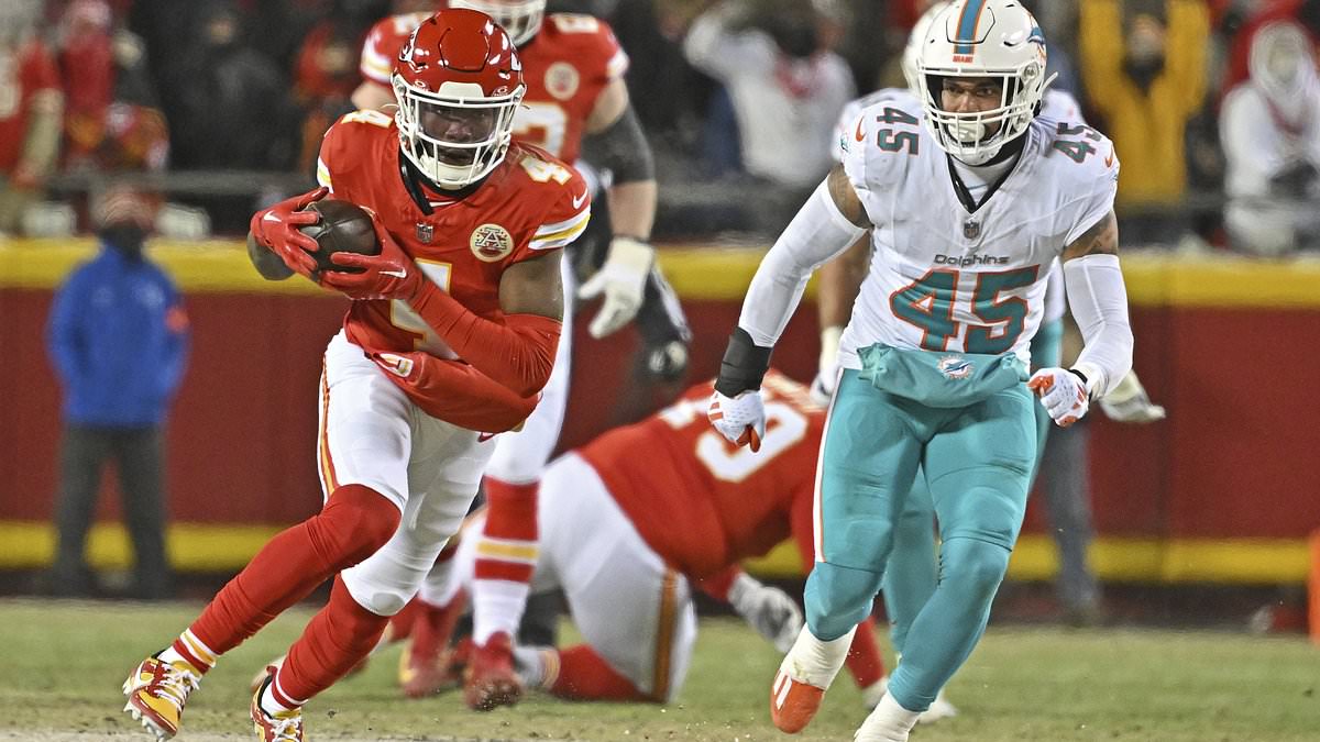 taylor-alert-–-peacock-flies-to-top-of-the-app-store-following-chiefs-vs-dolphins-–-with-search-volume-rising-to-double-its-previous-record-–-after-streaming-service-paid-$110m-for-playoff-game