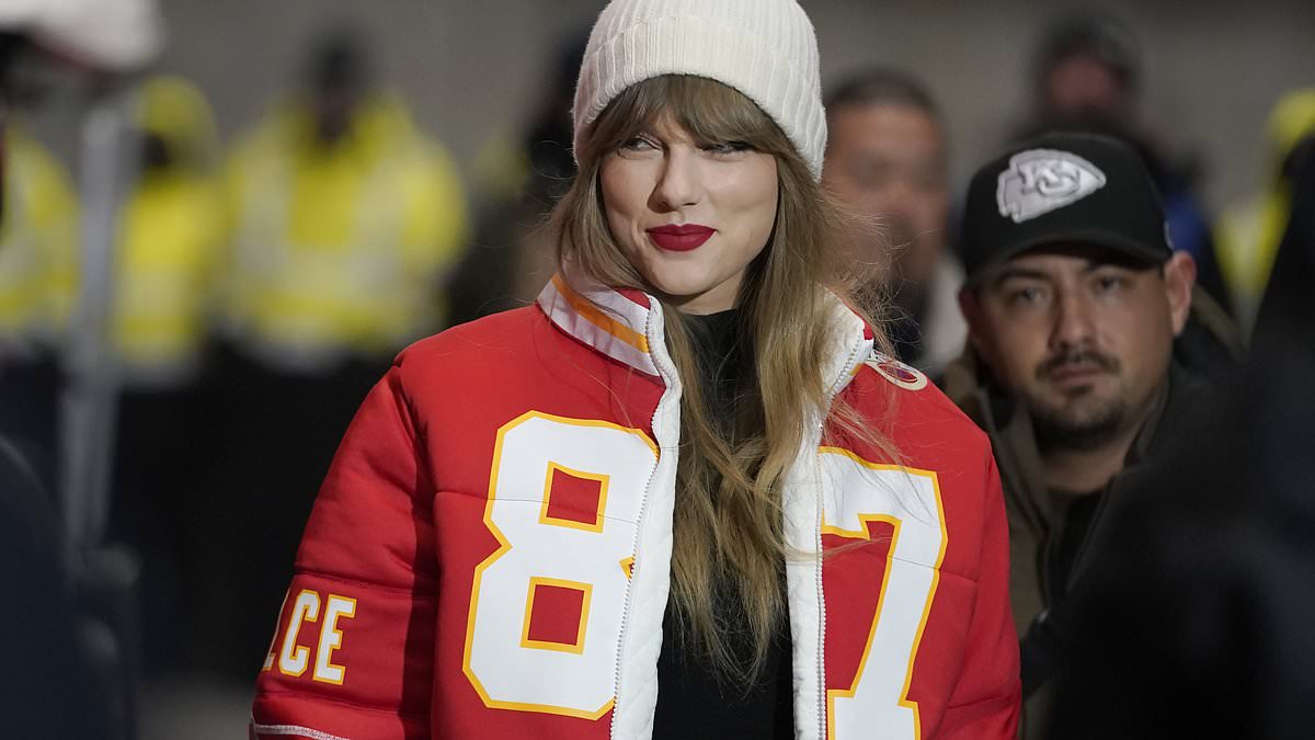 taylor-alert-–-taylor-swift-leaves-her-chiefs-star-travis-kelce-behind-after-the-two-spent-the-night-huddled-up-at-his-mansion-in-icy-kansas-city