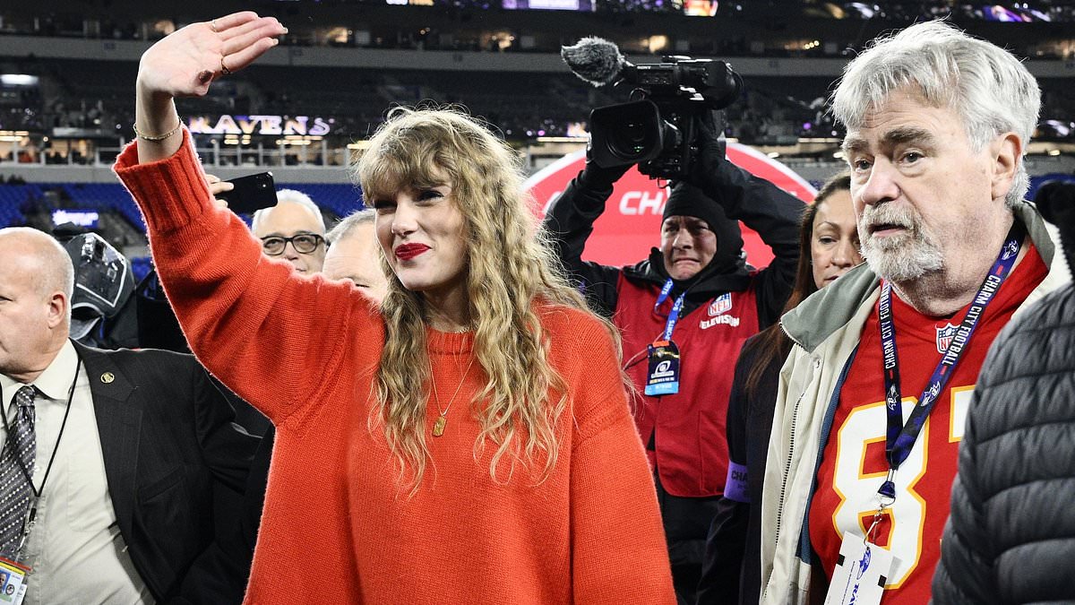 taylor-alert-–-newsmax-host-greg-kelly-slams-taylor-swift-fans-for-‘idolizing’-the-superstar-and-says-‘if-you-look-it-up-in-the-bible-it’s-a-sin’