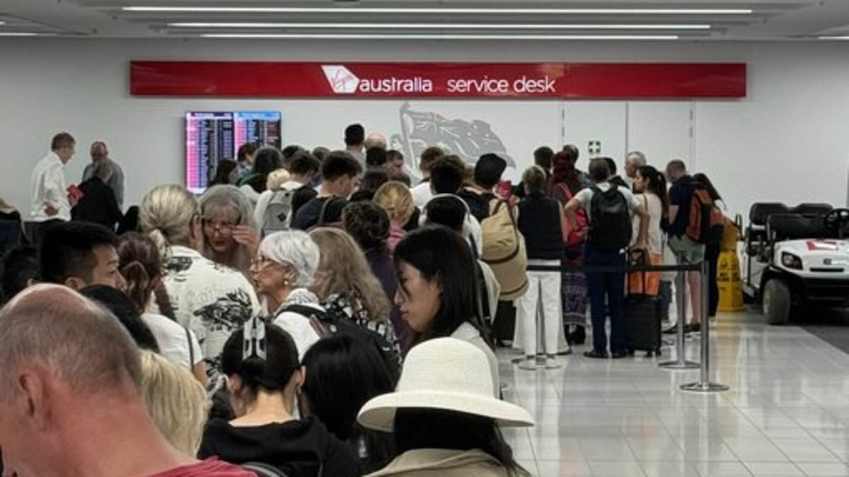 taylor-alert-–-storm-chaos-strikes-sydney-airport-as-runway-is-damaged-–-as-four-people-are-struck-by-lightning-near-the-opera-house