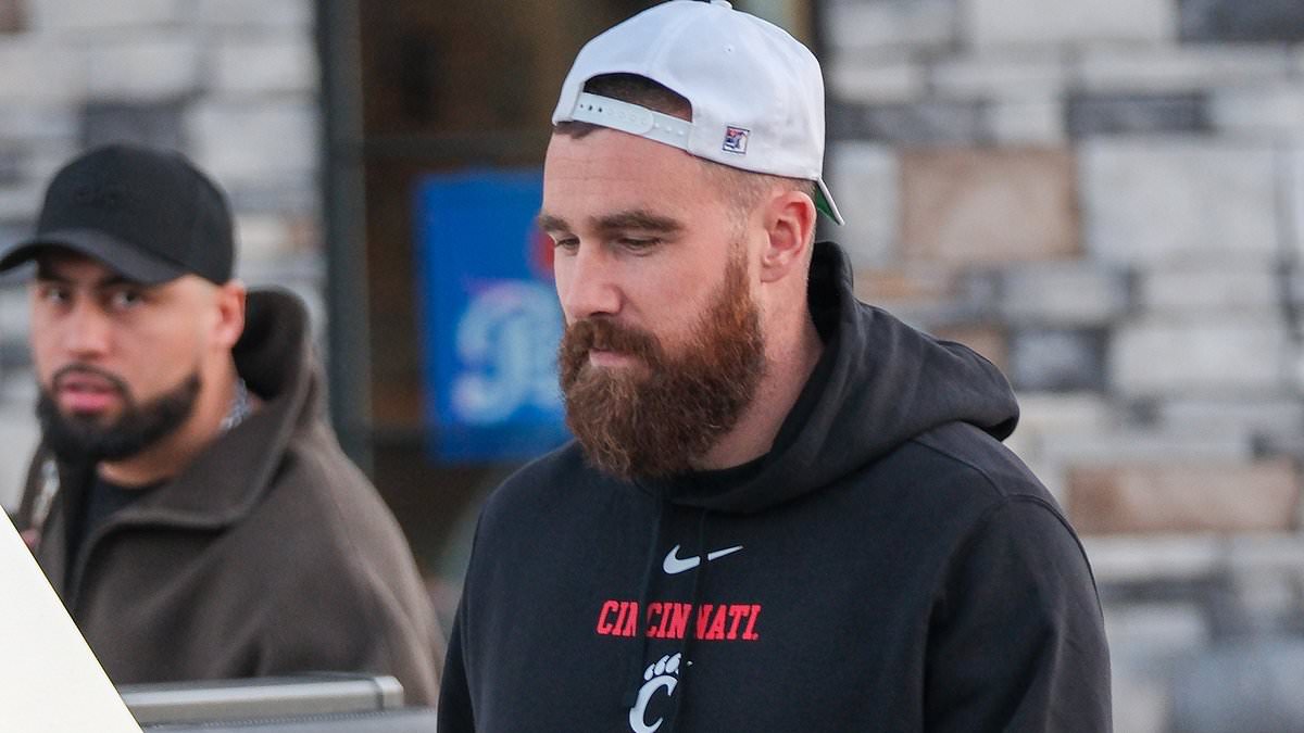 taylor-alert-–-travis-kelce-is-seen-leaving-missouri-indoor-golf-course-after-four-hour-session-with-pal-–-as-fans-speculate-whether-he’ll-travel-to-support-taylor-swift-during-australia-tour