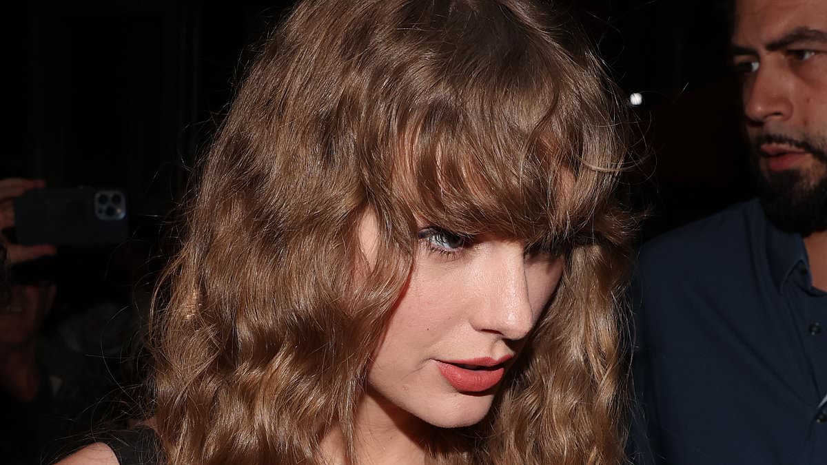 taylor-alert-–-taylor-swift-wows-onlookers-as-she-steps-out-for-dinner-at-pellegrino-2000-in-sydney’s-surry-hills