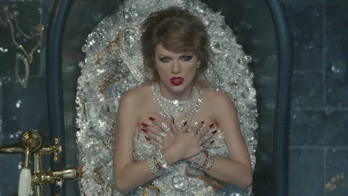 taylor-alert-–-reputation-(taylor’s-version)-coming-soon?-new-version-of-taylor-swift’s-hit -look-what-you-made-me-do-makes-surprise-appearance-on-new-england-patriots-docuseries-on-apple-tv+