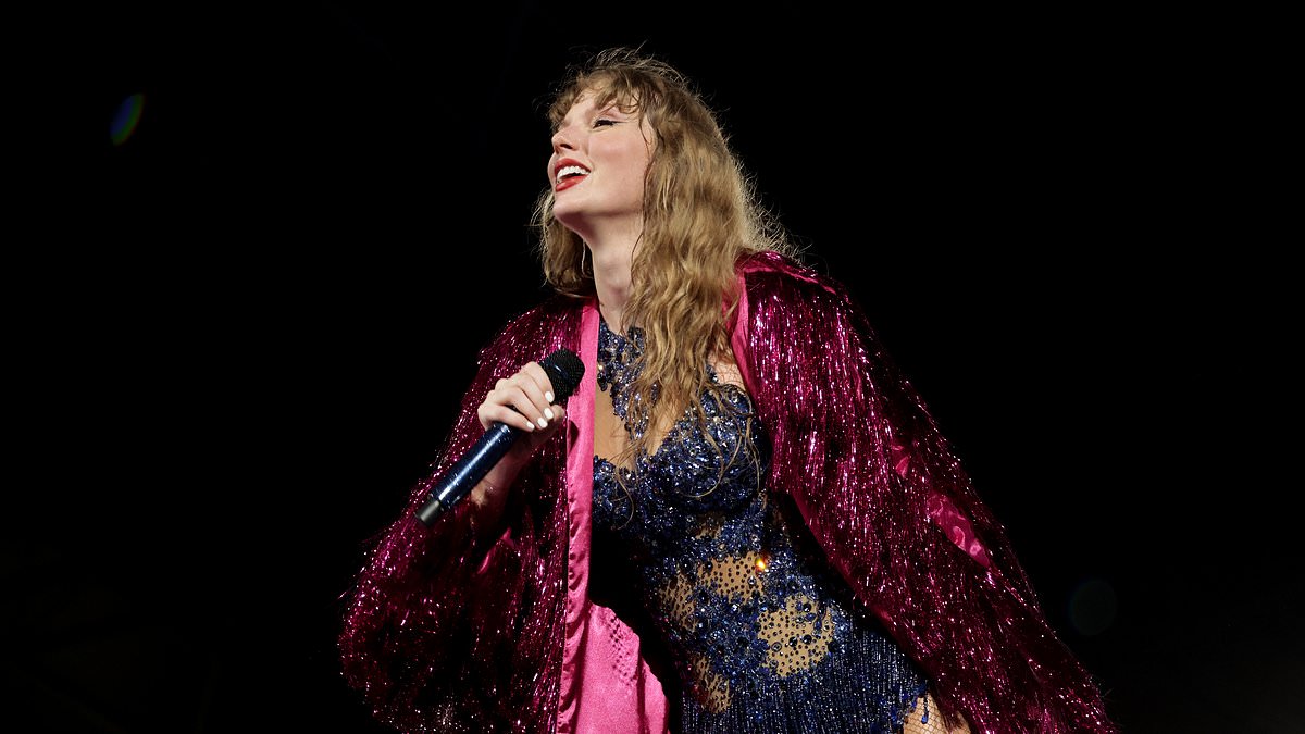 taylor-alert-–-travis-kelce-rocks-out-to-girlfriend-taylor-swift’s-hit-look-what-you-made-me-do-as-he-watches-her-perform-in-singapore