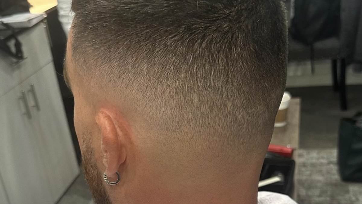 taylor-alert-–-travis-kelce-‘showtime-ready’-for-new-heights-live-with-brother-jason-as-taylor-swift’s-boyfriend-gets-a-fresh-trim-before-thursday’s-show-in-ohio