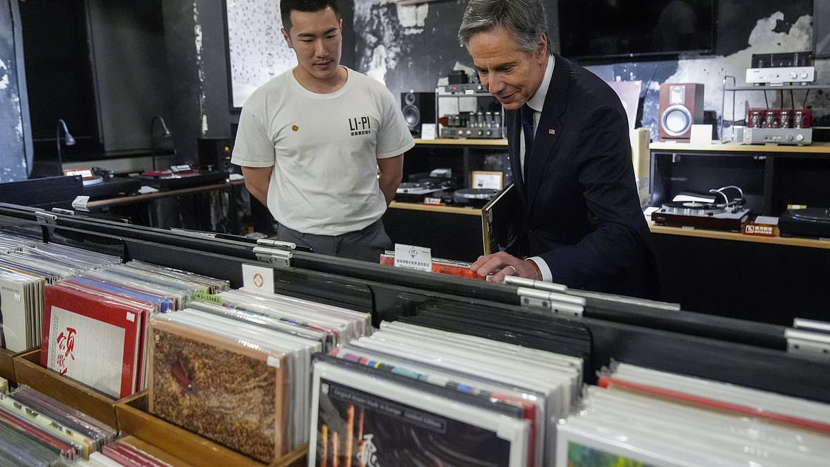 taylor-alert-–-biden’s-top-diplomat-antony-blinken-tries-to-ease-‘bad-blood’-with-china-by-popping-into-beijing-record-store-and-buying-taylor-swift-album-after-tense-meeting-with-xi-jinping