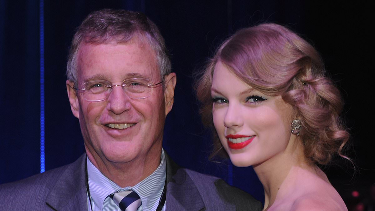 taylor-alert-–-what-taylor-swift’s-dad-told-fellow-flight-passenger-about-travis-kelce-and-her-ex-boyfriends