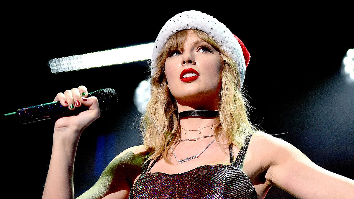 taylor-alert-–-taylor-swift-fans-are-rushing-to-buy-hundreds-of-dollars-of-her-holiday-merch:-‘tis-the-damn-season!’