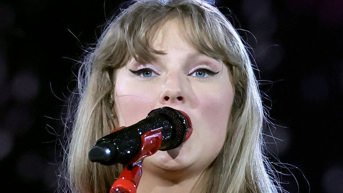 taylor-alert-–-taylor-swift-fans-are-convinced-she’s-filming-a-second-eras-tour-movie