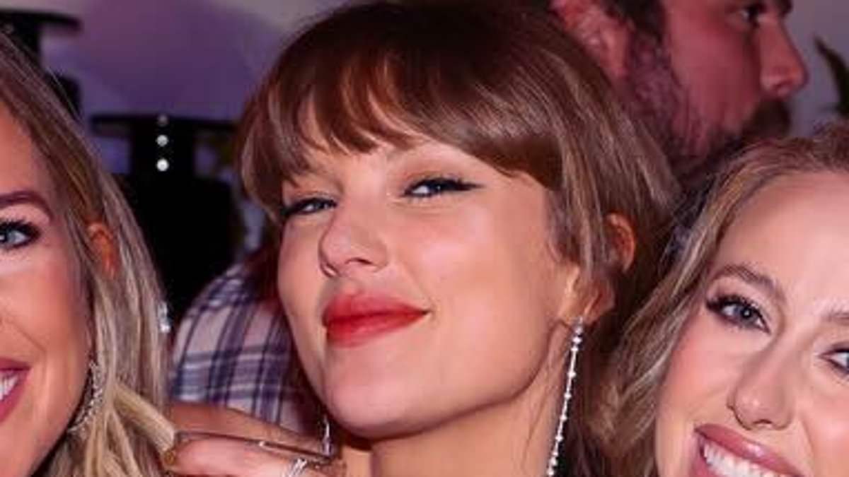 taylor-alert-–-taylor-swift-sparks-rumors-she’s-engaged-as-fans-spot-bizarre-detail-at-bash-with-travis-kelce