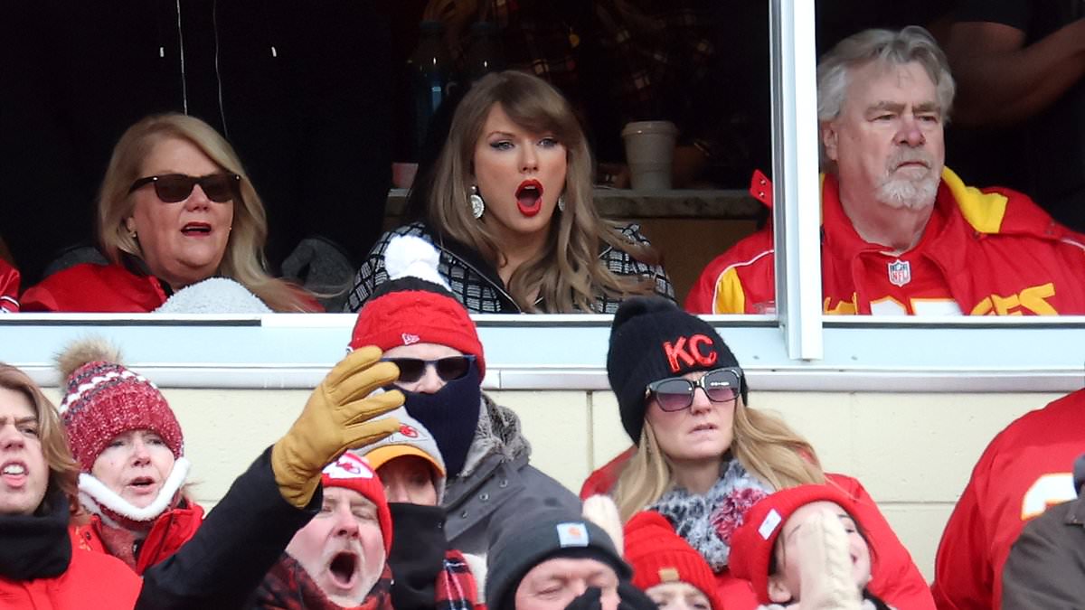 taylor-alert-–-travis-kelce’s-kansas-city-chiefs-teammate-reveals-why-he-was-‘blown-away’-when-he-met-taylor-swift