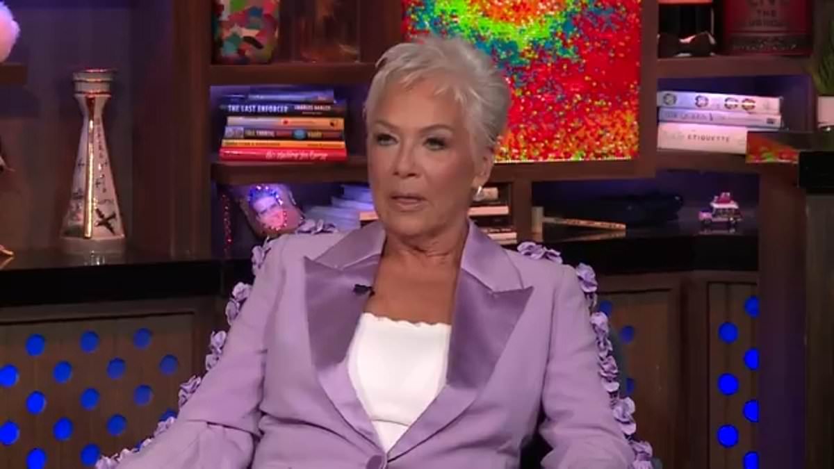 taylor-alert-–-denise-welch-backtracks-on-infamous-taylor-swift-interview-days-after-sobbing-to-son-matty-healy