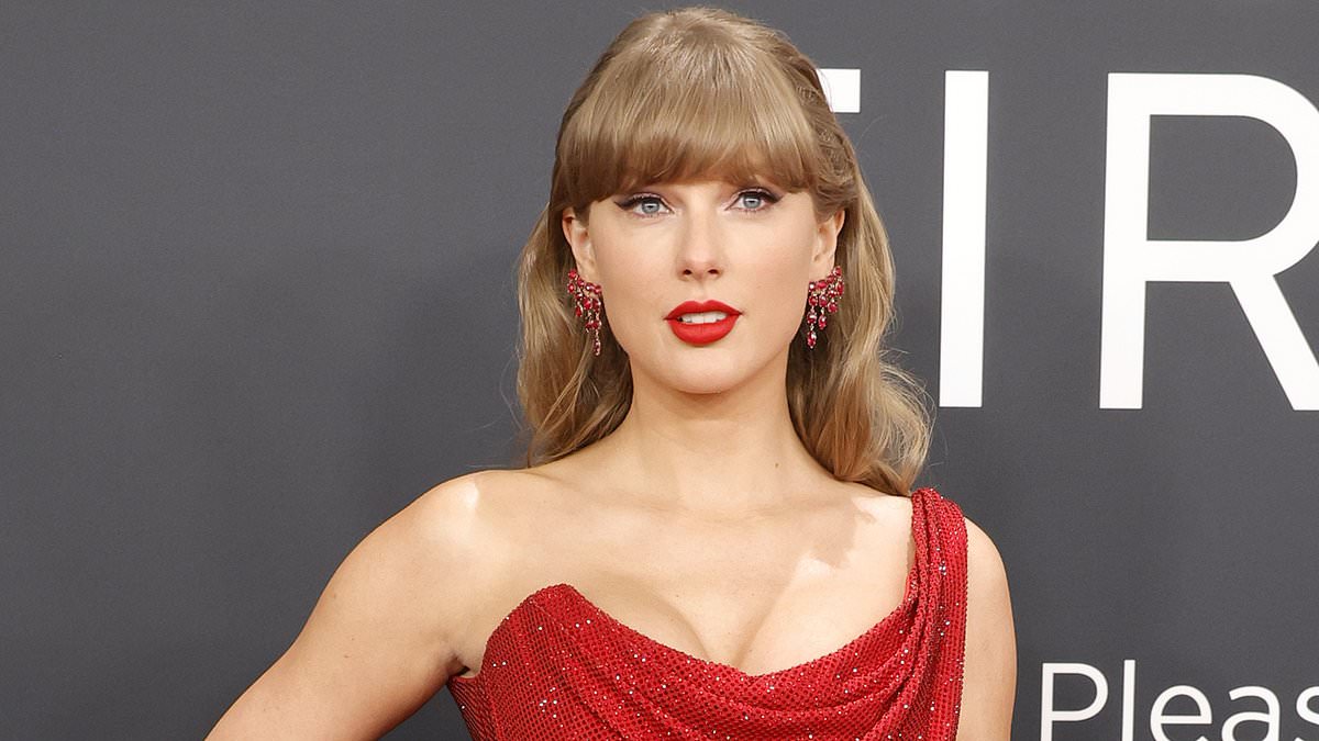 taylor-swift-alerts-–-taylor-swift-fangirls-over-one-of-the-backstreet-boys-playing-her-song-elizabeth-taylor