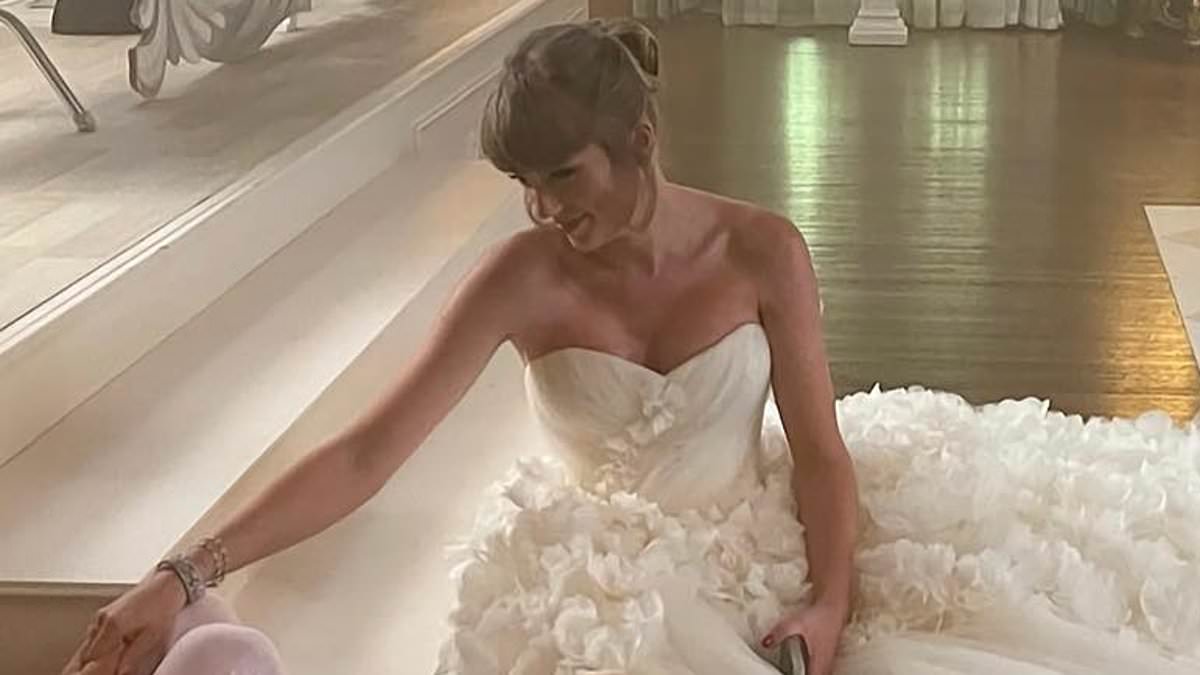 taylor-swift-alerts-–-taylor-swift-‘secretly-meets’-kate-middleton’s-wedding-dress-designer-in-london-–-and-the-other-runners-and-riders-to-design-her-gown-revealed