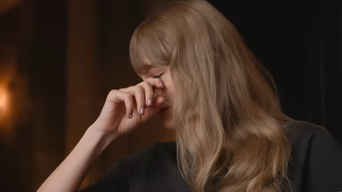 taylor-swift-alerts-–-taylor-swift-fans-left-‘sobbing-within-seconds’-of-documentary-series-end-of-an-era-–-as-they’re-left-‘dehydrated-from-crying’-after-emotional-tour-scenes